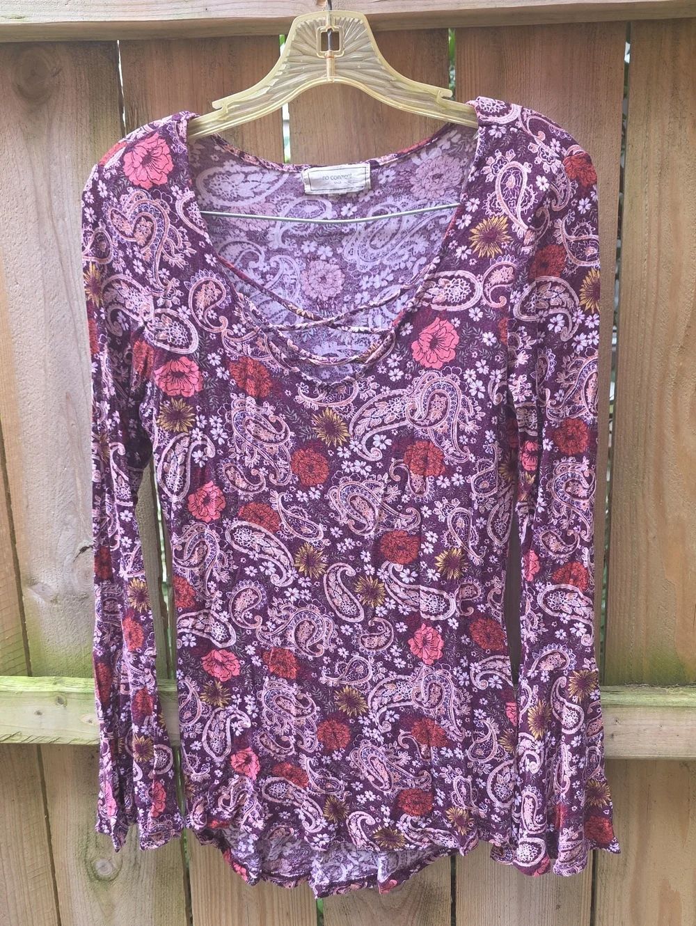 Women’s Purple Paisley Long-Sleeve V-Neck Dress